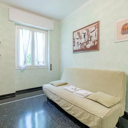Castelletto Roomy & Functional Flat Апартаменты Генуя