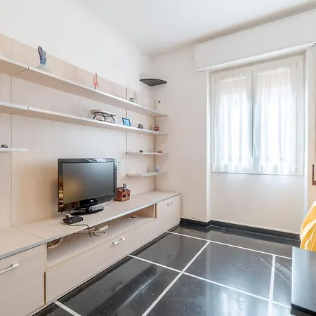 Апартаменты Castelletto Roomy & Functional Flat Генуя
