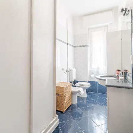 Castelletto Roomy & Functional Flat *