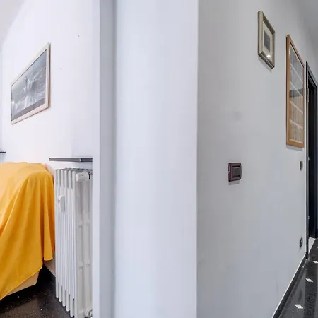Апартаменты Castelletto Roomy & Functional Flat Генуя