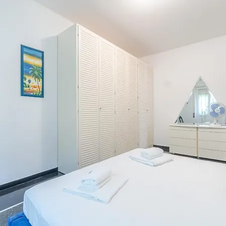 Castelletto Roomy & Functional Flat *